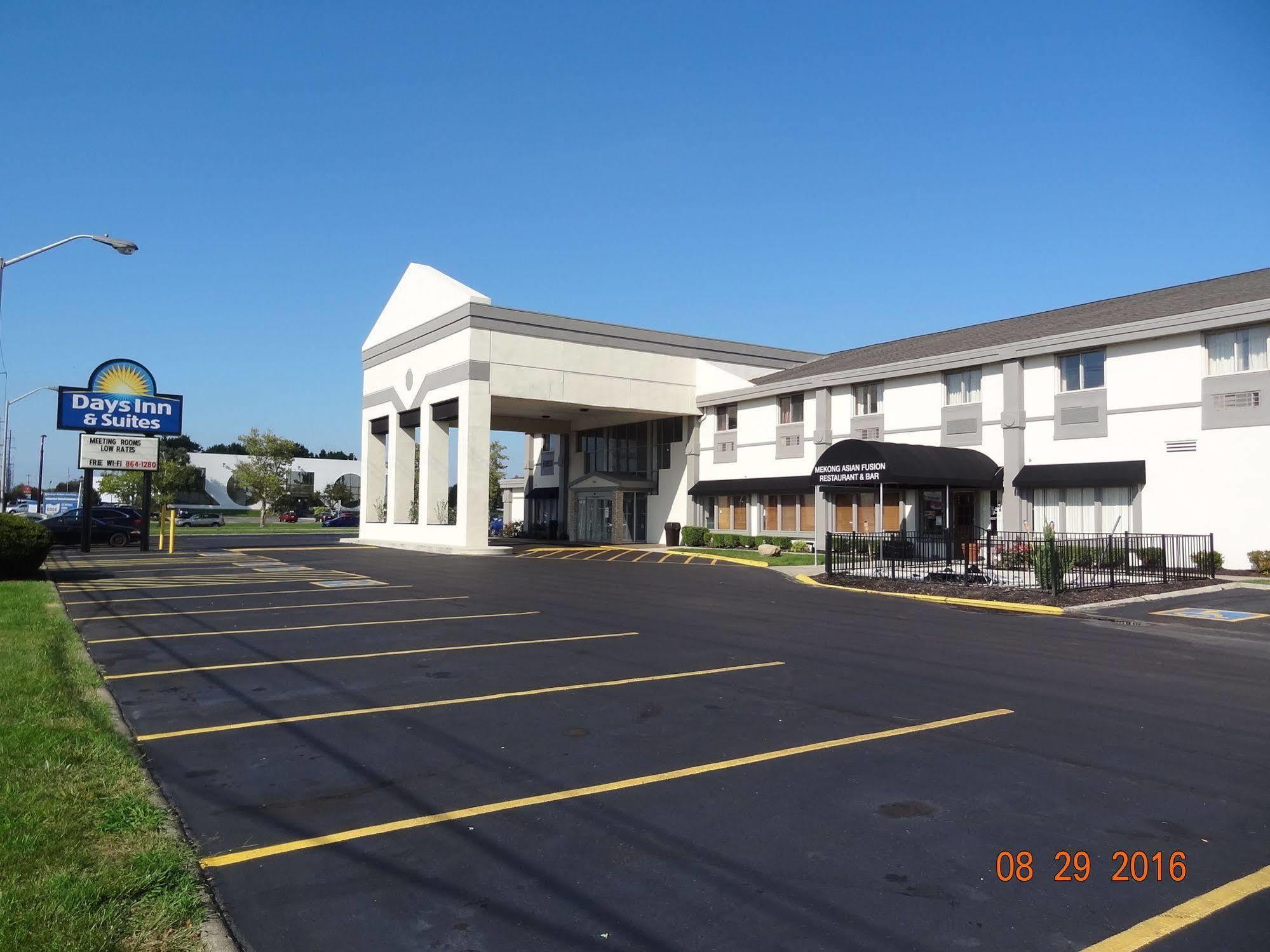 Days Inn By Wyndham Columbus East Airport Екстер'єр фото